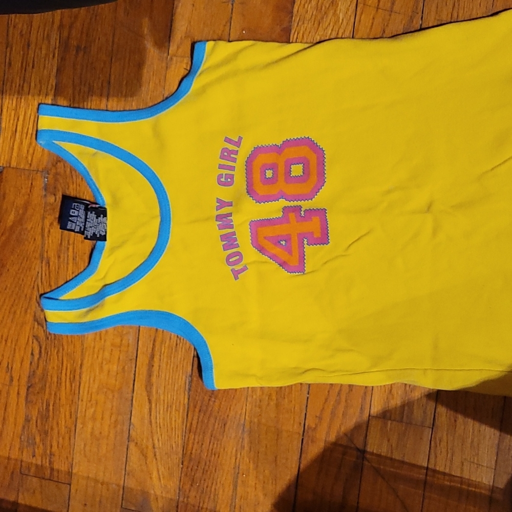 Tommy XS top